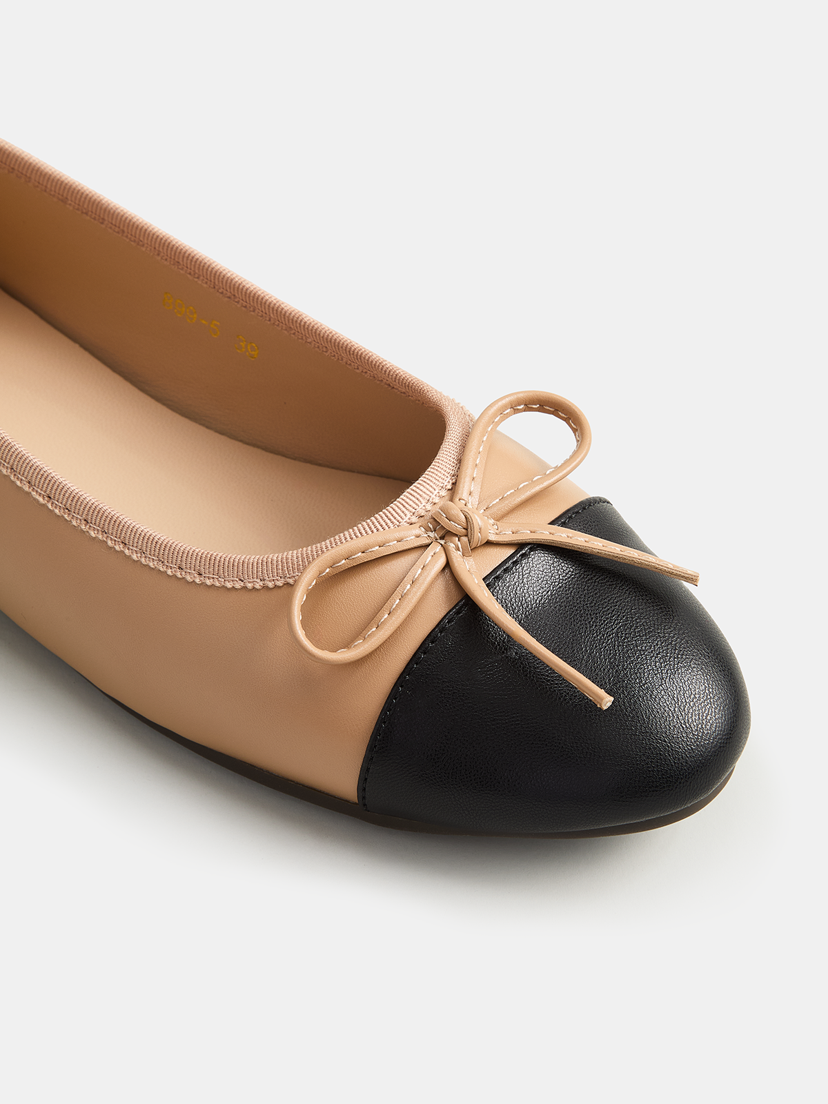 Bow Detail Leather Cap-Toe Ballet Flats