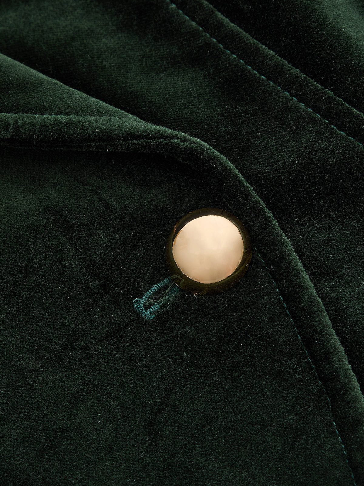 Single Metal Button Velvet Blazer